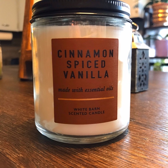 White Barn Accents White Barn Cinnamon Spiced Vanilla Jar Candle